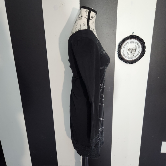 Queen Of Darkness Skull Web Dress - Picture 4 of 7